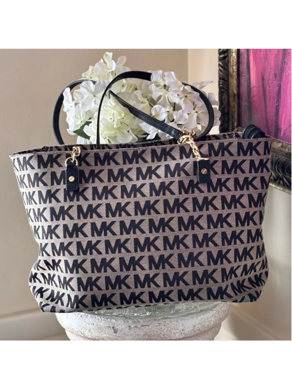 MICHAEL MICHAEL KORS MEDIUM JET SET CHAIN TOTE IN LIKE NEW CONDITION